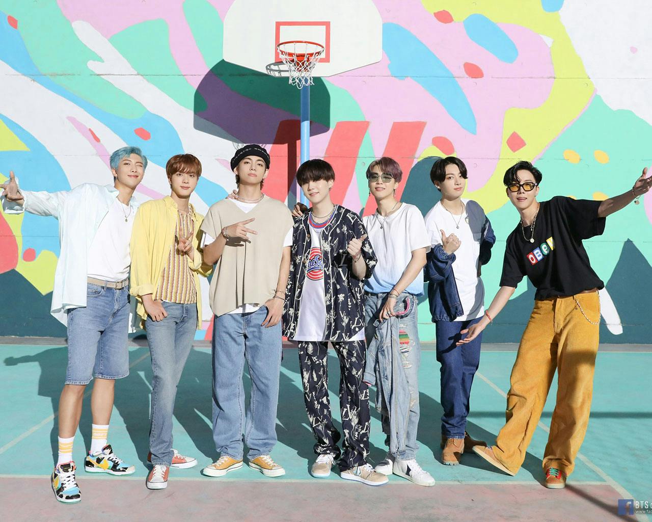 Purple Love: Pinoy BTS Fans Rent Billboards, Spend Big Bucks To Show Support To The K-Pop Group
